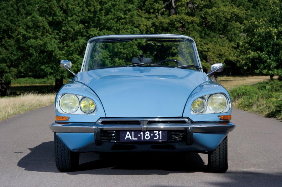  Citroen DS21 EFI Decapotable 1970 года  (фото 11 из 20)